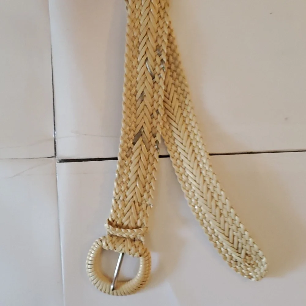 New braided leather belt Size M/L 38